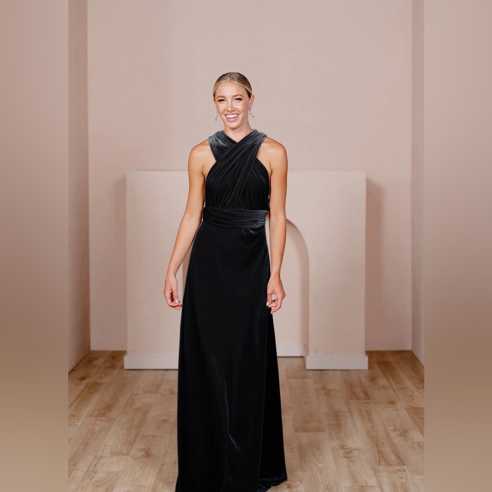 Revelry Micah Convertible Velvet Maxi Dress- Size M - Black